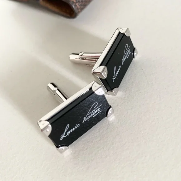 Louis Vuitton sterling silver trunk onyx cuff links in case - Picture 13 of 17